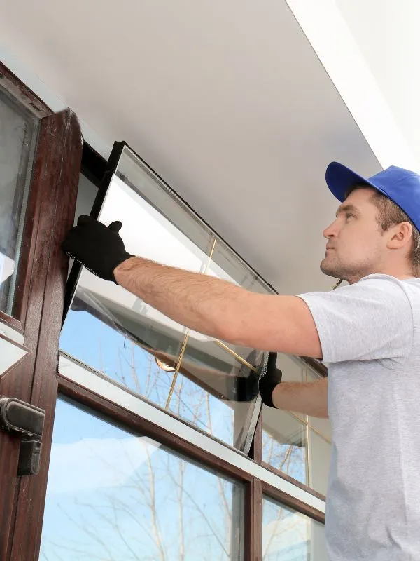 Glass replacement in aluminum windows